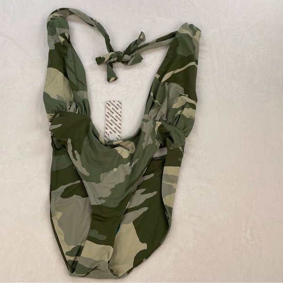 Out From Under Lucia Printed Wrap One-Piece Swimsuit • Camo | NWT | Size Small - Picture 5 of 7